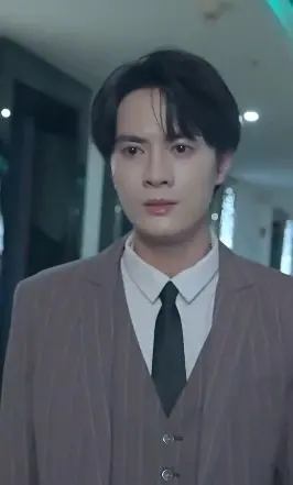 《凛冬散尽星河长明》：末日之下，谁能点燃希望之火？冰封世界的人性抉择！